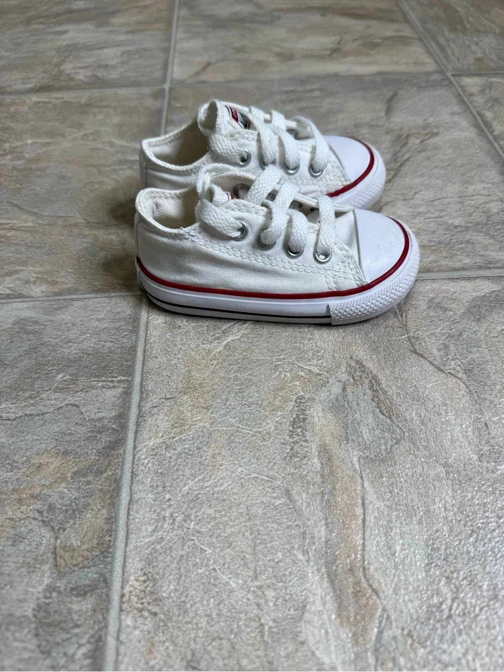 Converse All Star Chuck Taylor Low White TD Shoe Size 4c White 7J256 Preowned